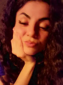 Mykymykyyyy  live sex cam