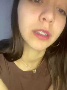 Nicki  live sex cam
