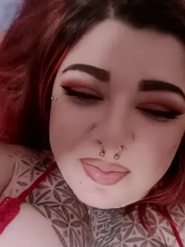 Leiasaez  live sex cam