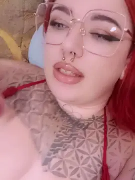 Leiasaez  live sex cam