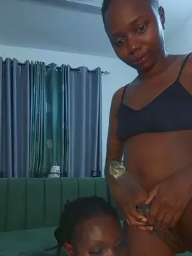 Sexymelanin2  live sex cam