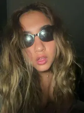 Spicygal02  live sex cam