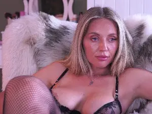 Joannespoilme  live sex cam