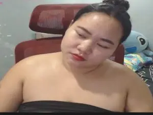 BubbleButtPinay  live sex cam