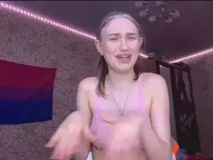 VictoriaTomey  live sex cam