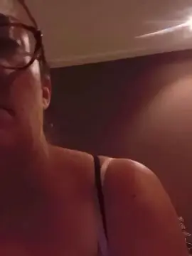 Estrella232  live sex cam
