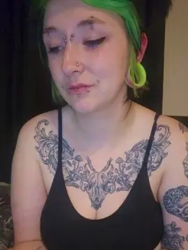 BouncingBailey  live sex cam