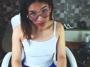 Candy_girl30  live sex cam