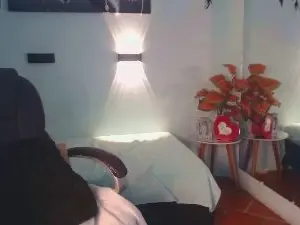 Moon_solaris  live sex cam
