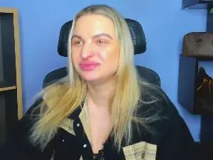 BlankaDiamond  live sex cam