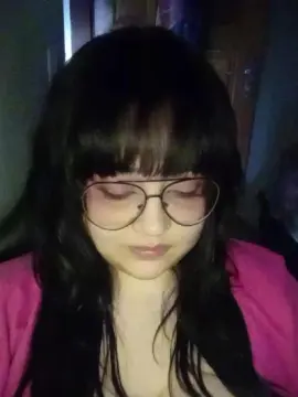 Bruxa_Oichi  live sex cam