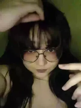Bruxa_Oichi  live sex cam
