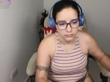 Blue_moon_  live sex cam