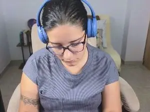 Blue_moon_  live sex cam