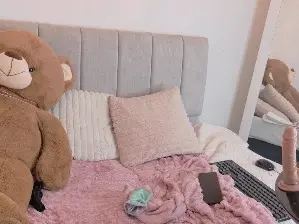 Antonellaoff  live sex cam