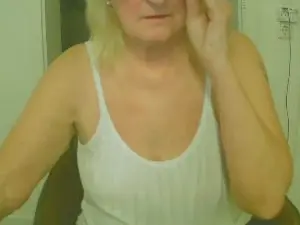 Milfmoni  live sex cam