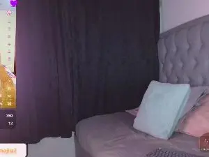 Vanessa_Mejiia  live sex cam