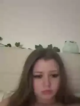 Lulustrawb  live sex cam