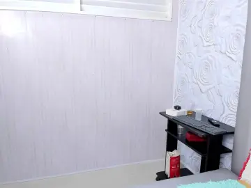 Mylittlewhore  live sex cam