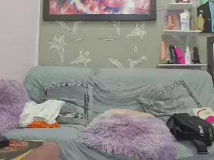 KarenBis  live sex cam