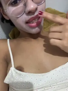 Lninfetinha  live sex cam