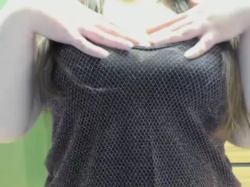 NightHolly  live sex cam