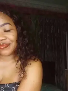 Saggymomma  live sex cam
