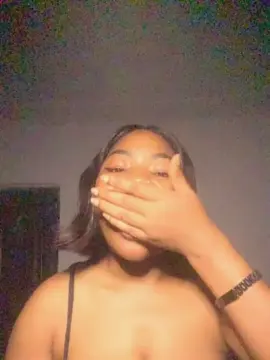 Saggymomma  live sex cam