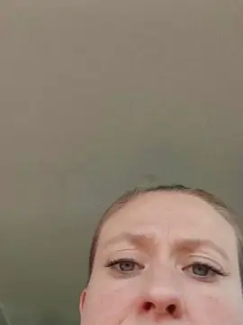 Doucebrune68  live sex cam