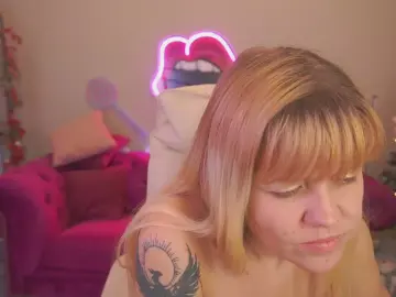 BellaLaPetit  live sex cam