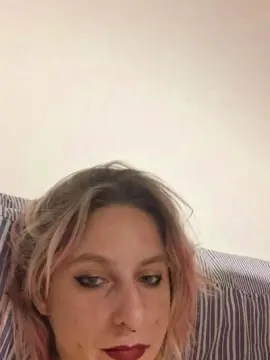 Cele9  live sex cam