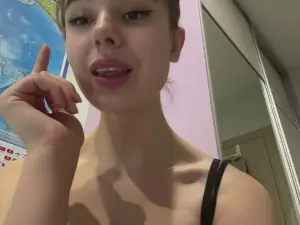 JaniGaron  live sex cam