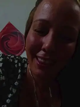 Laryrox  live sex cam