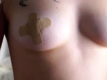 LettieDilgard  live sex cam