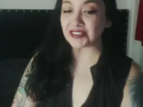 Karenyna  live sex cam