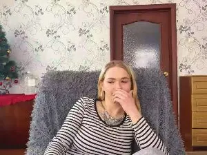 CherlyRenaud  live sex cam