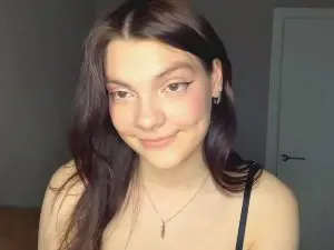 ElfriedeMahone  live sex cam