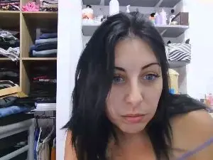 Glesiaa93  live sex cam