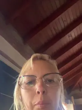 Micarica  live sex cam