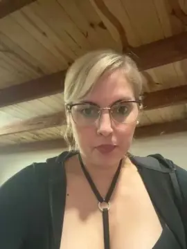 Micarica  live sex cam