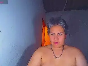 Yessi_rouse  live sex cam