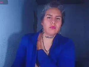 Yessi_rouse  live sex cam