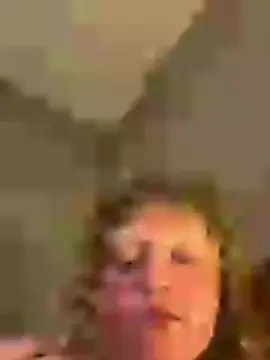 Giveittome  live sex cam