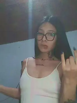 Latinakira1  live sex cam