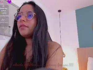 Lucy_blue28_  live sex cam