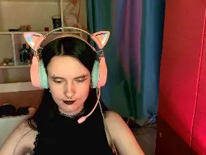 LyndaSurace  live sex cam