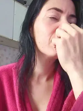 Morenacwb  live sex cam