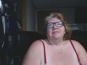 SkarletKiss  live sex cam