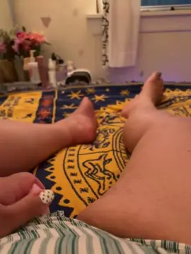 HunNybe33  live sex cam