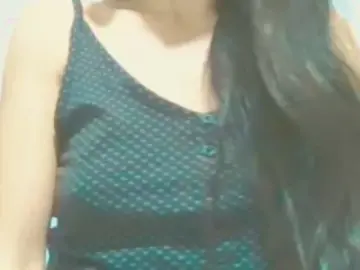 Romi183  live sex cam